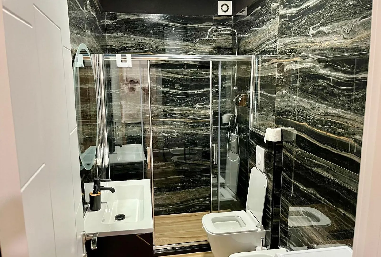 City Center Cozy Apartment Tirana